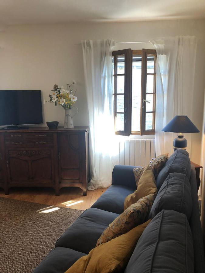 Jasmin 1 Jeanne D Albret Apartment Navarrenx Exterior photo